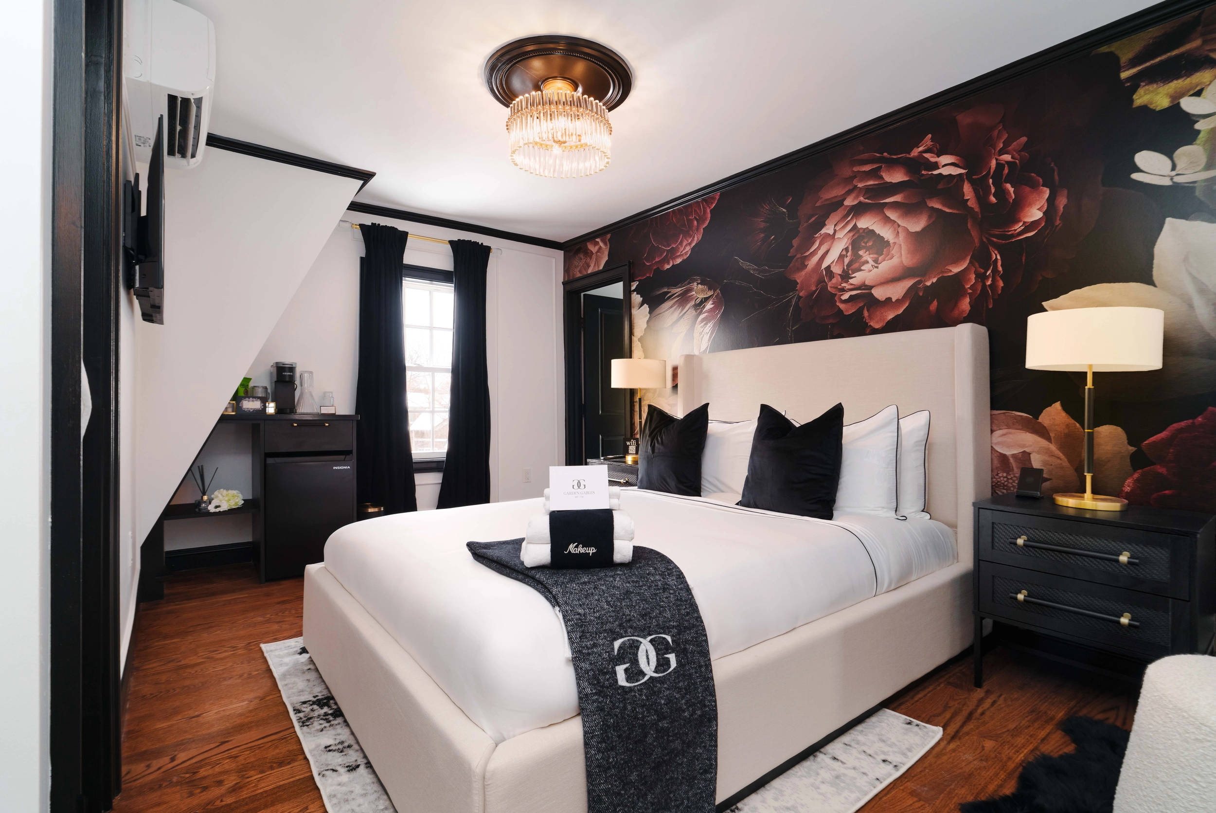 Garden Gables Suite 9 Bedroom