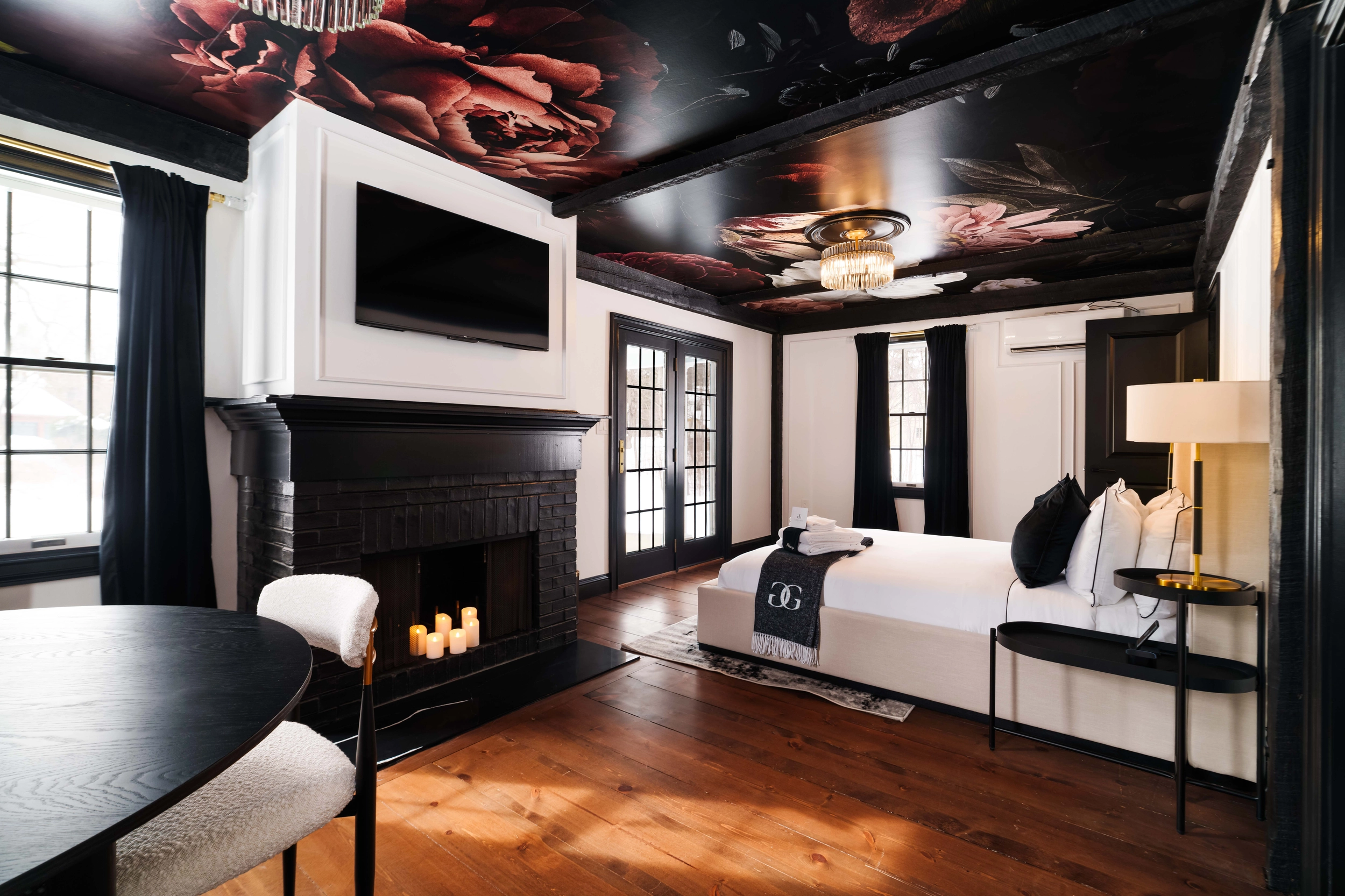 Garden Gables Suite 11